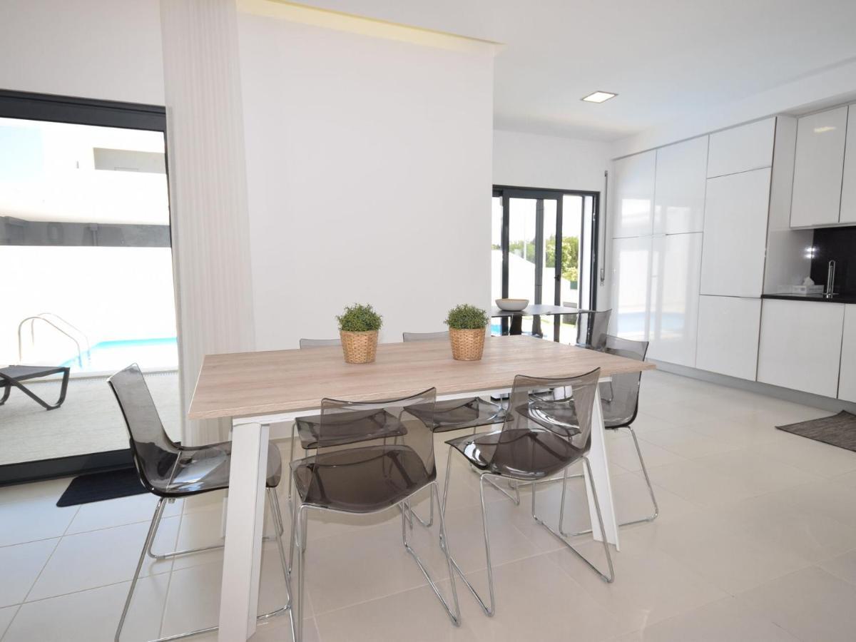 Modern Villa With Private Pool Near The Beautiful Beach Of Foz De Arelho Nadadouro Exterior photo